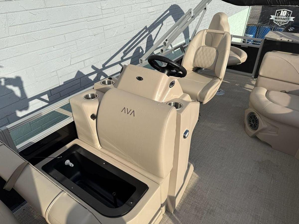 2025 Avalon VTX 19' Quad Fish