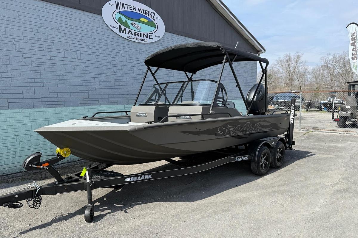2026 SeaArk Protege 200