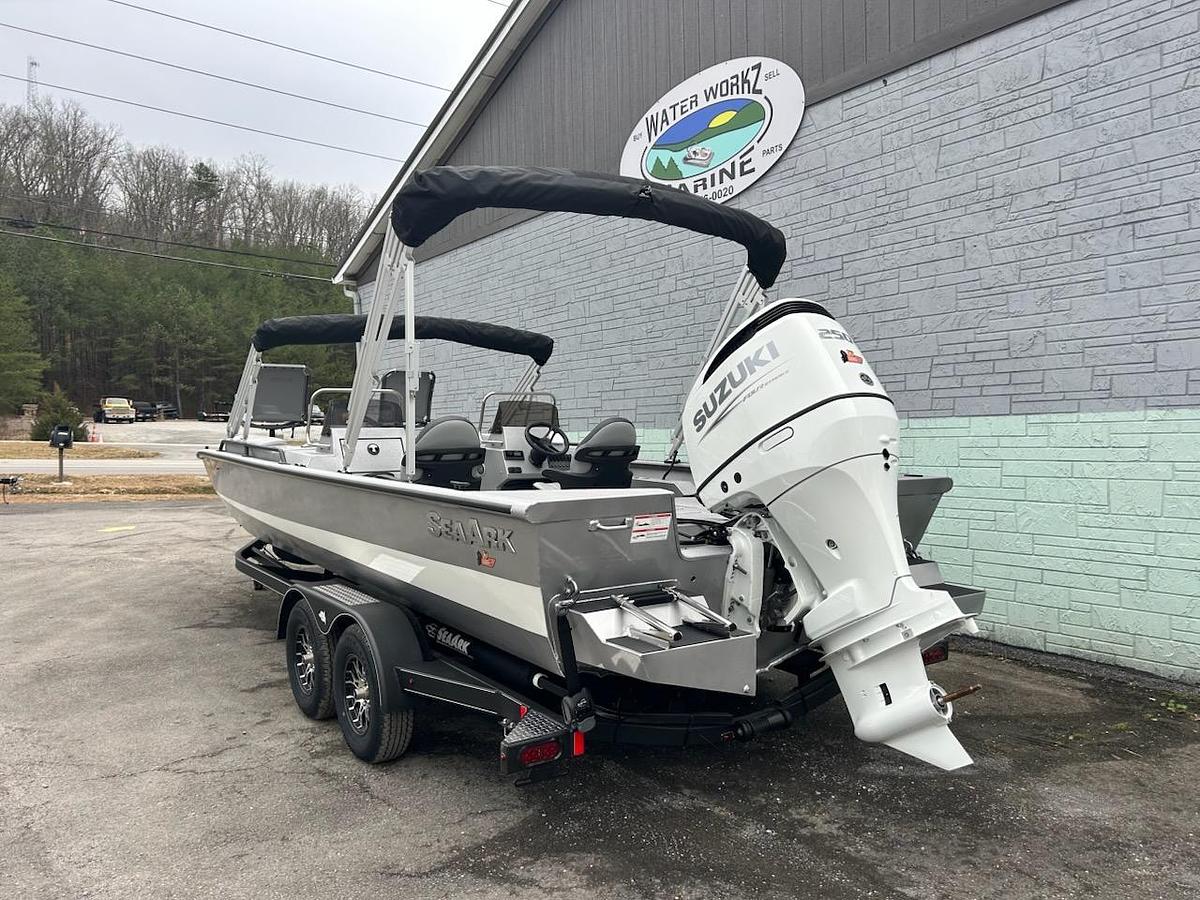 2025 SeaArk Big Easy