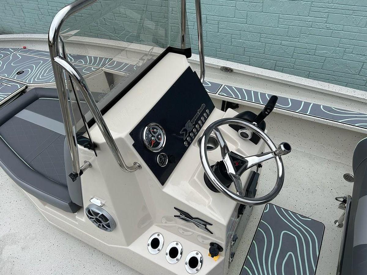 2025 Xpress X23 Bay Lounge