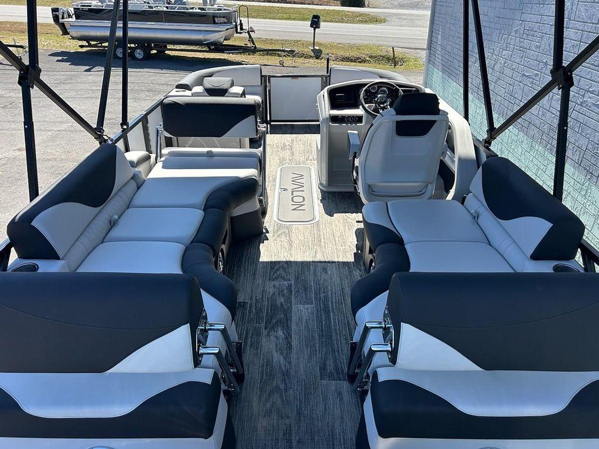 2025 Avalon 2185 LSZ Quad Lounger Shift