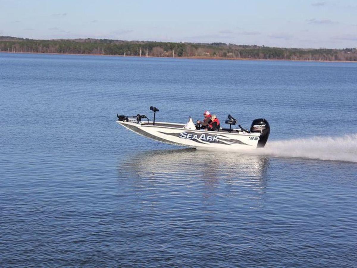 2025 SeaArk BC 190 Base