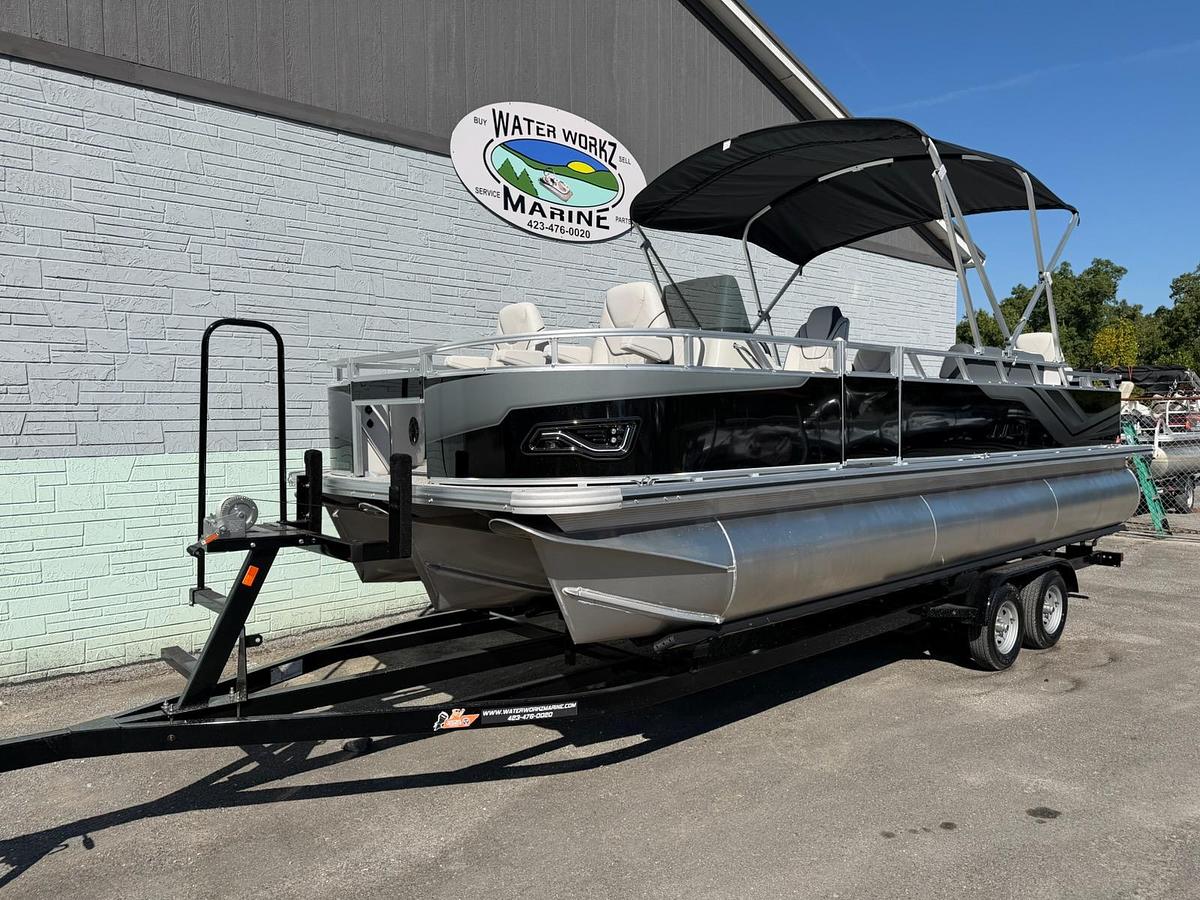 2027 AVALON 2385 VENTURE 85 CENTER FISH