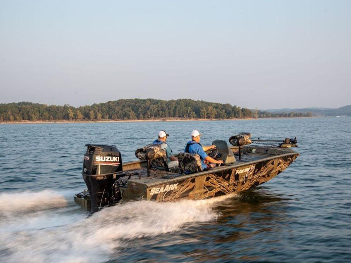 2025 SeaArk VCat 200 Side Console