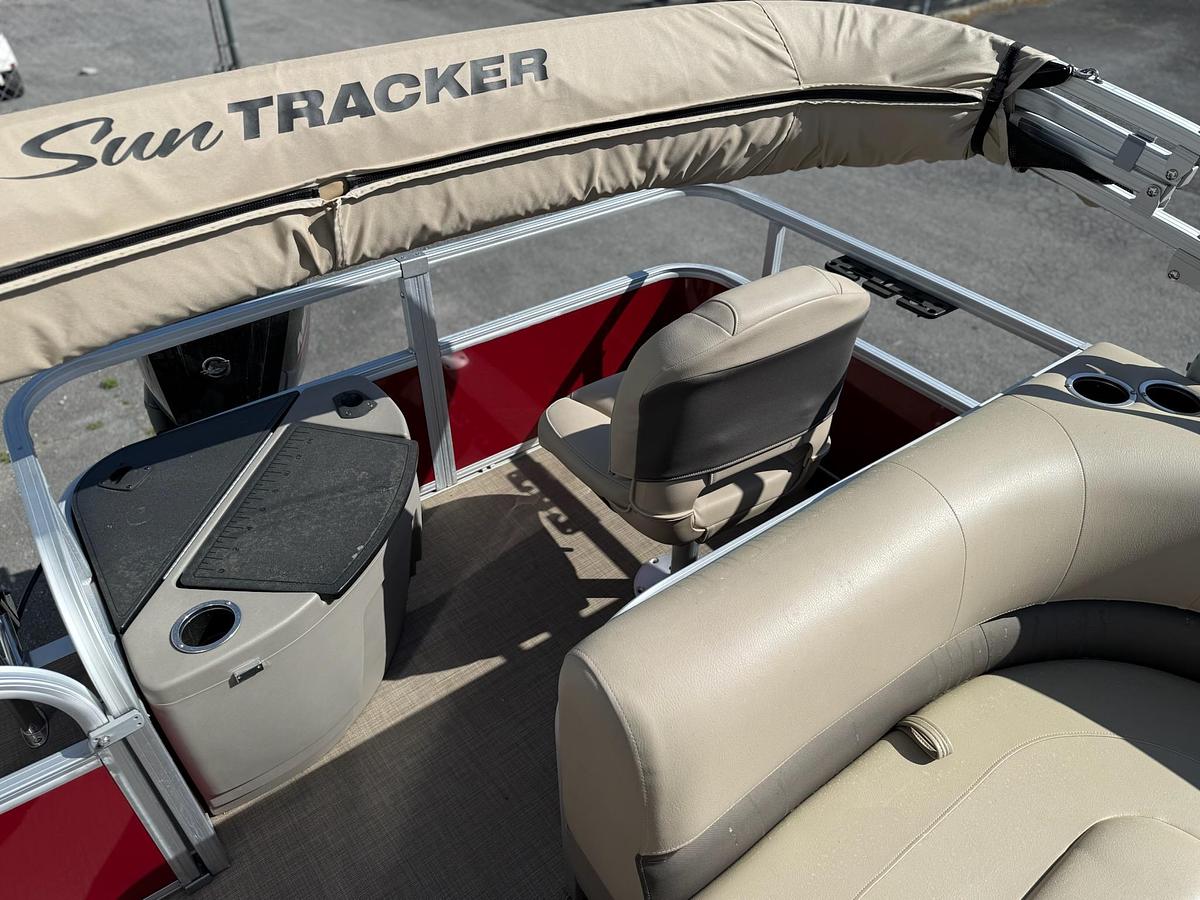 Used 2023 SunTracker Bass Buggy 18DLX