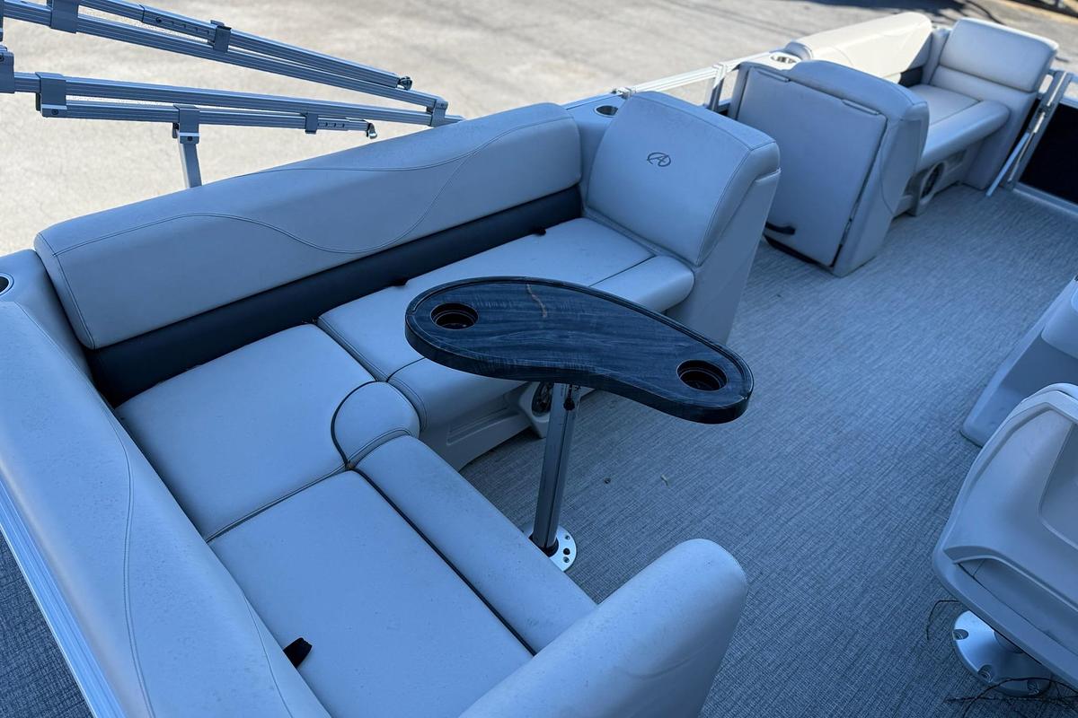 Used 2021 Avalon VTX Cruise - 18'