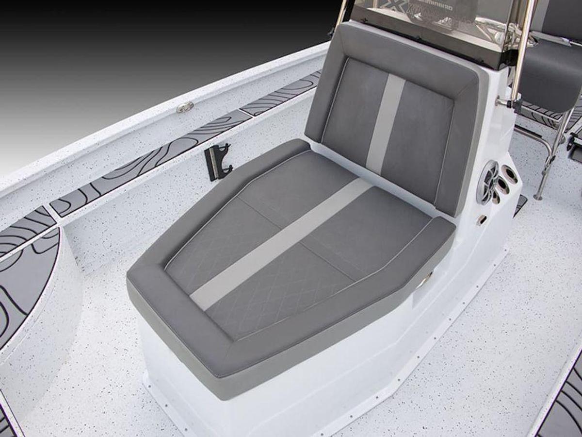 2025 Xpress Boats X23B LOUNGE DUAL Base