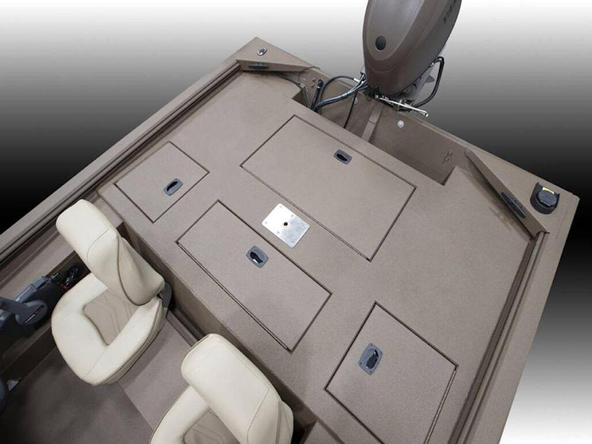 2025 Xpress Boats XP180 Base