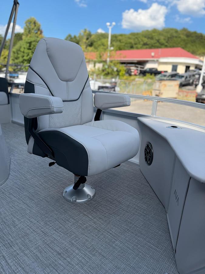2027 AVALON 2385 VENTURE 85 CENTER FISH