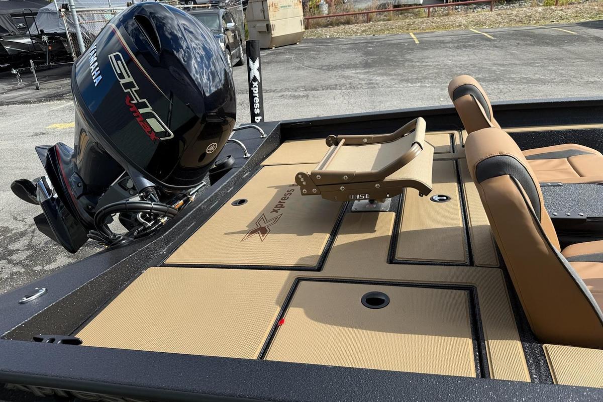 2026 Xpress H18C Crappie