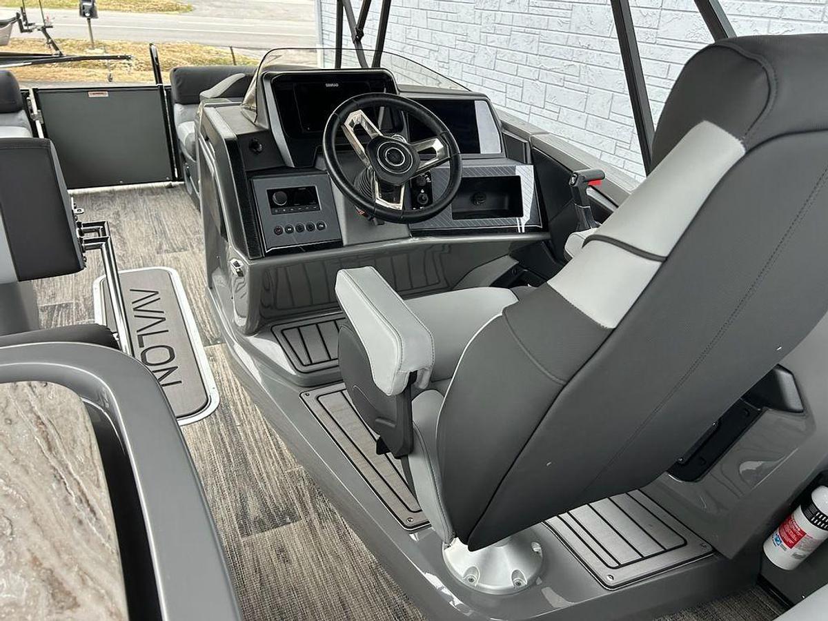 2025 Avalon 2585 Catalina Entertainer