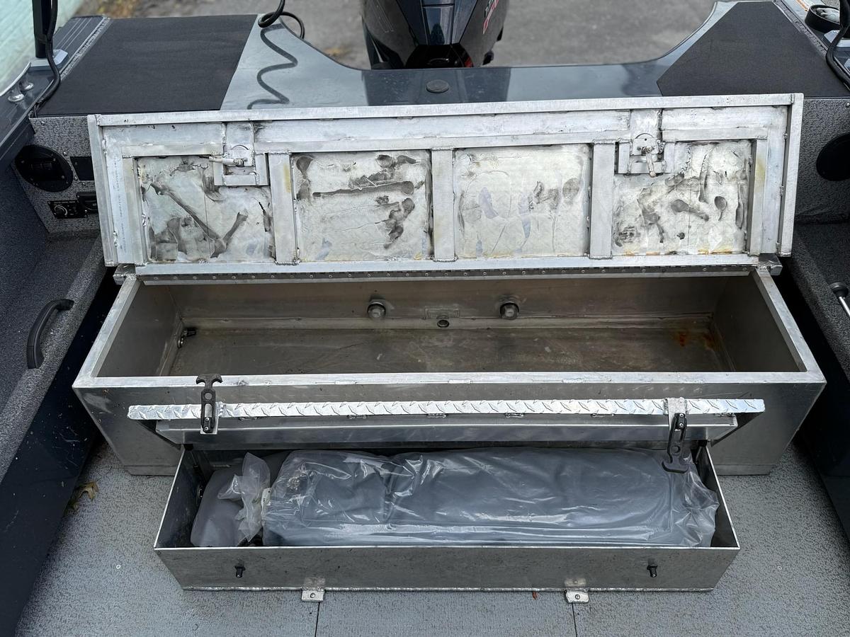 Used 2023 CRESTLINER 2050 COMMANDER ELITE