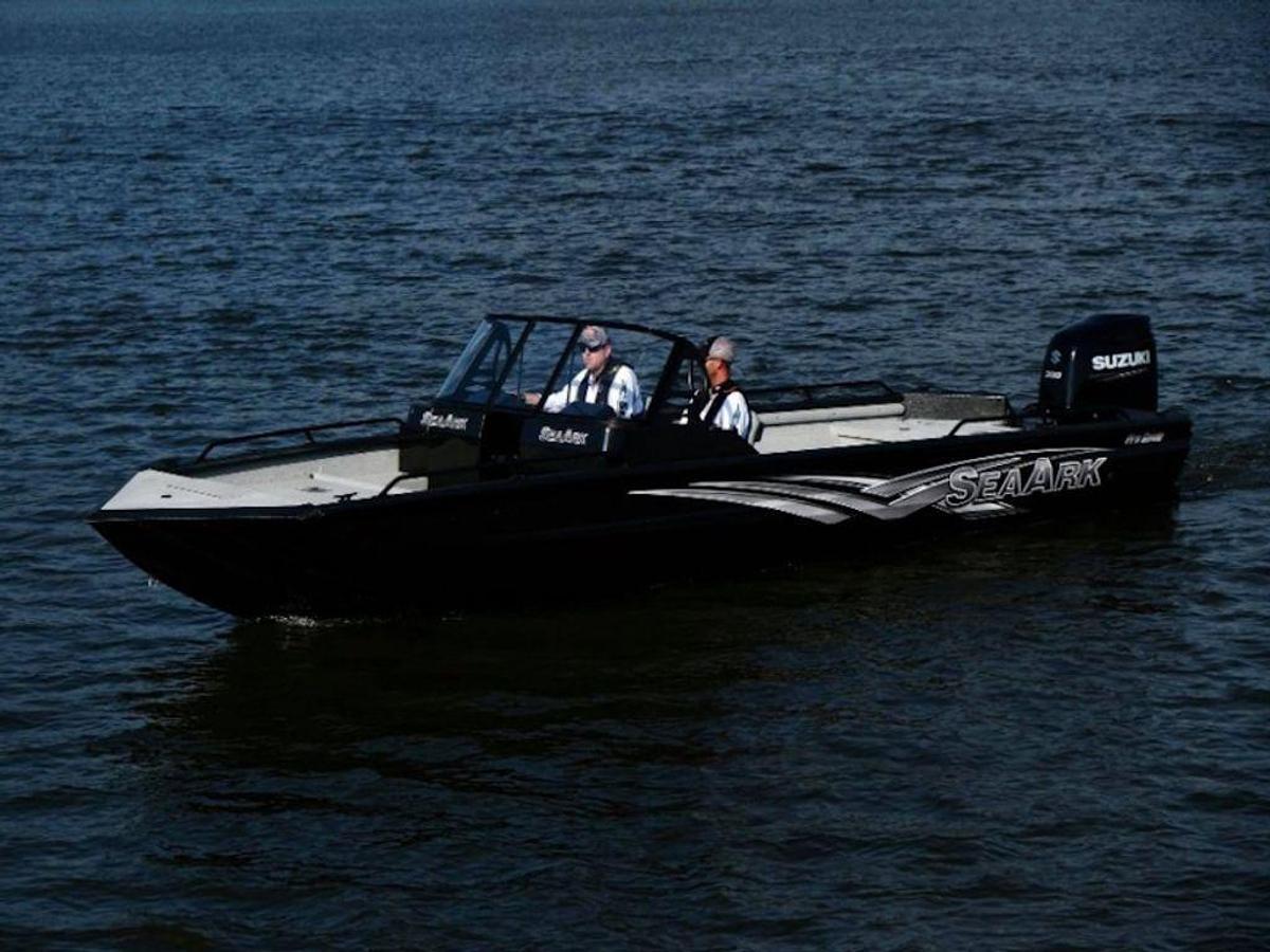 2025 SeaArk ProGuide Base