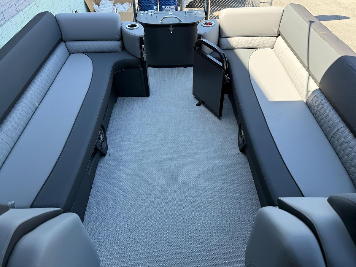 2026 AVALON 2585 CATALINA QUAD LOUNGER
