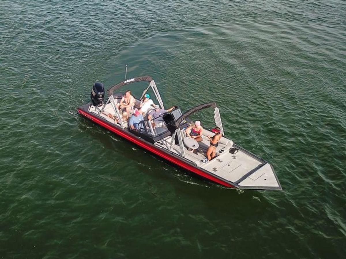 2025 SeaArk Super Lounge Easy Base