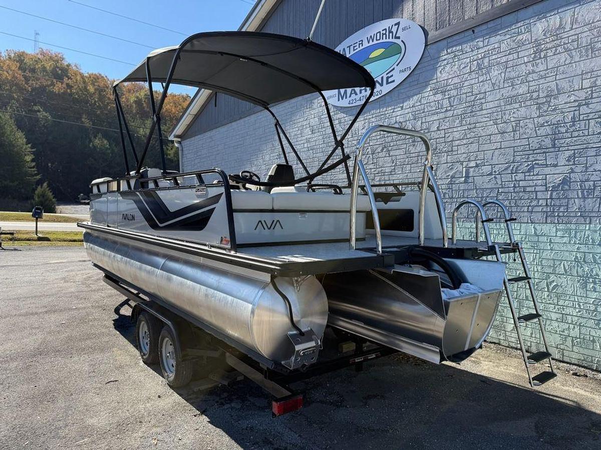 2026 Avalon Venture 85 VRB