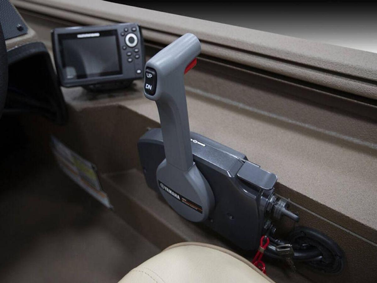 2025 Xpress Boats XP180 Base