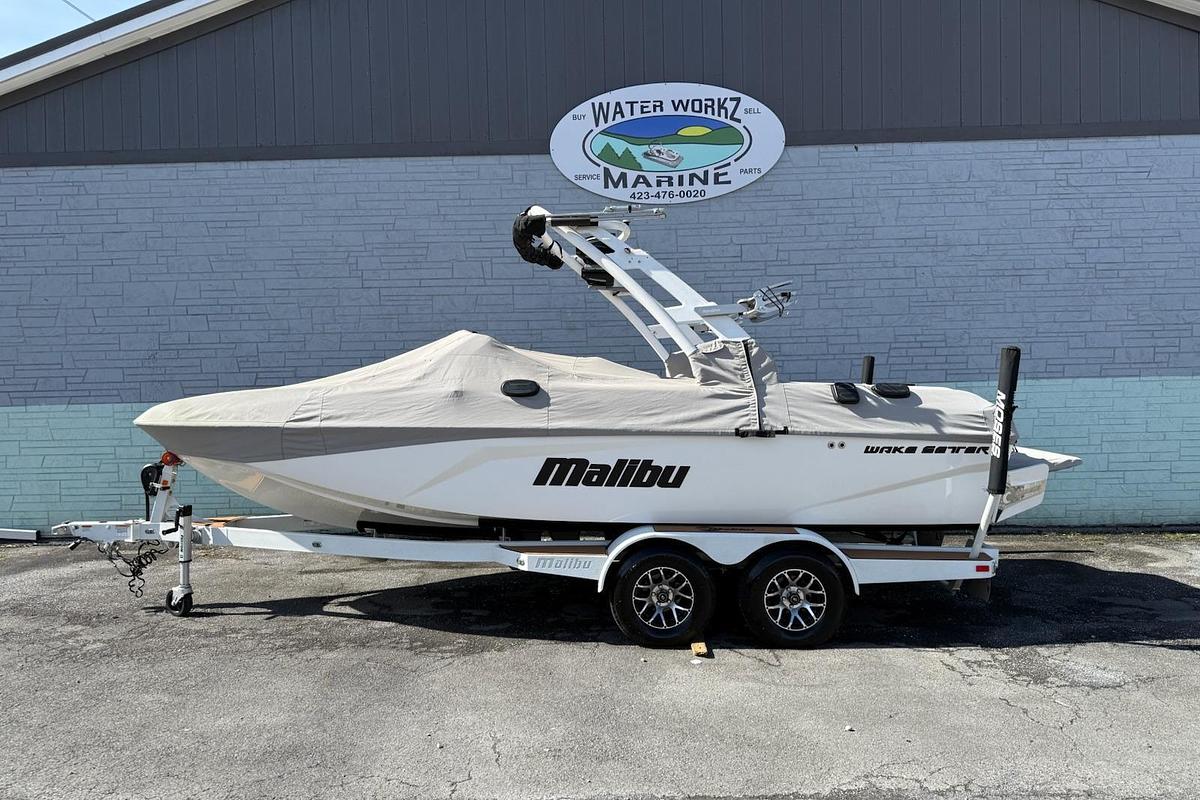 Used 2020 Malibu Wakesetter 21 VLX