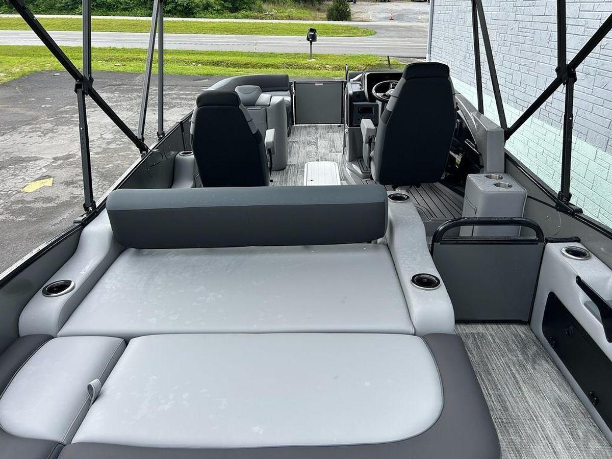 2025 Avalon 2385 Catalina VRB