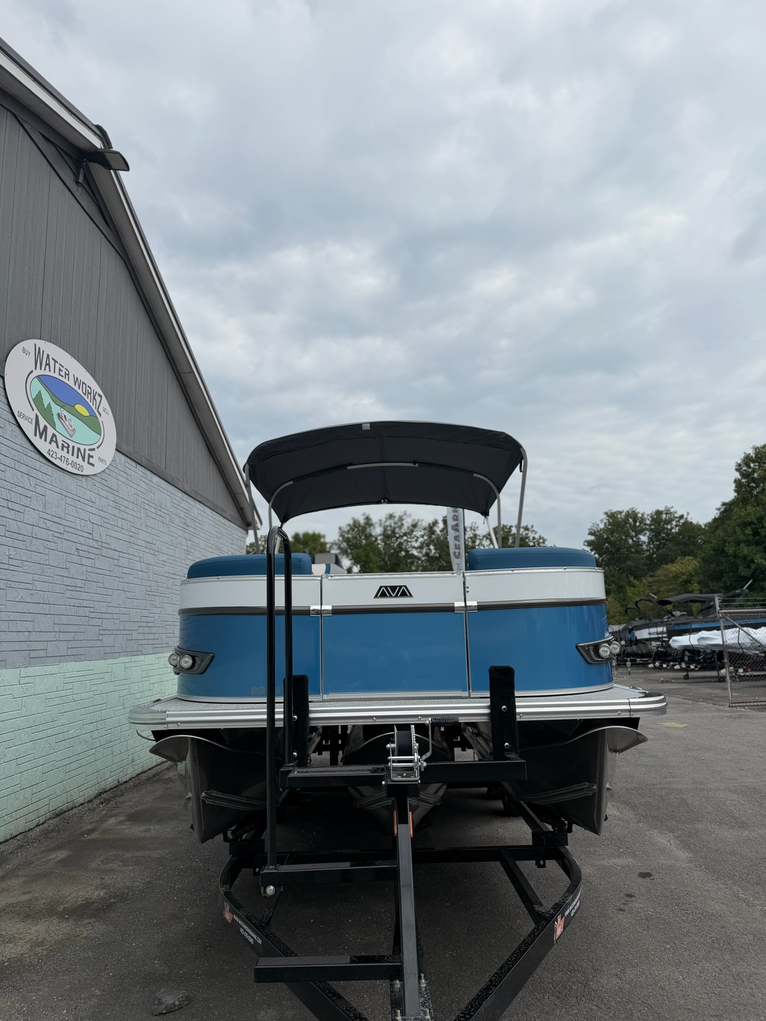 Used 2027 AVALON 2385 CATALINA VRL