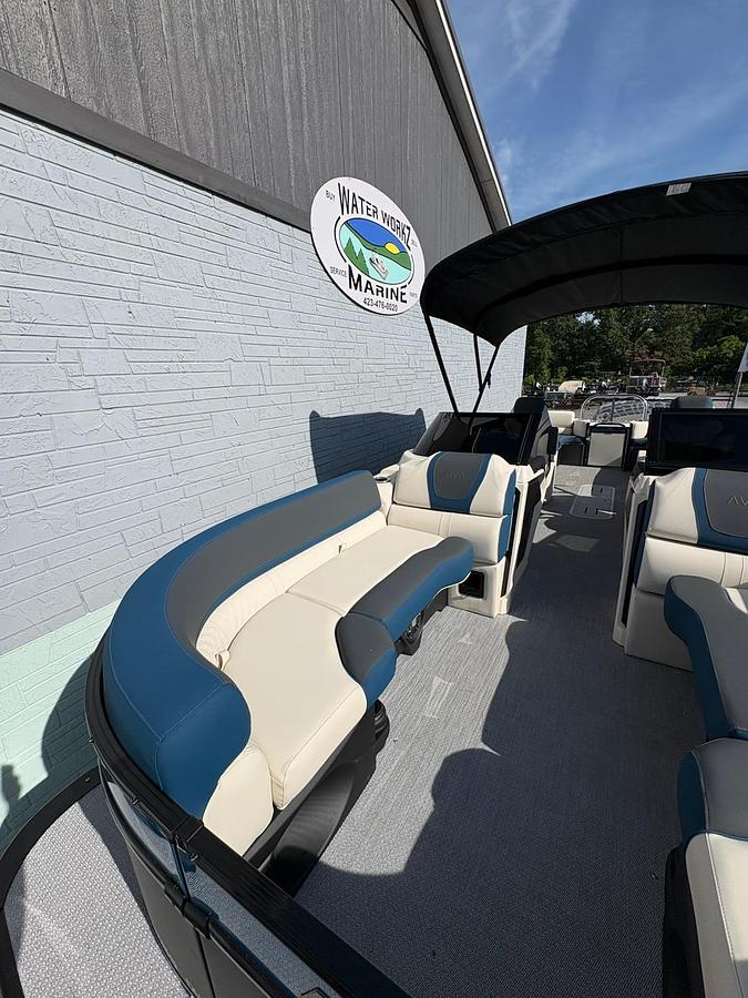 2026 AVALON 2585 CATALINA QUAD LOUNGER WINDSHIELD