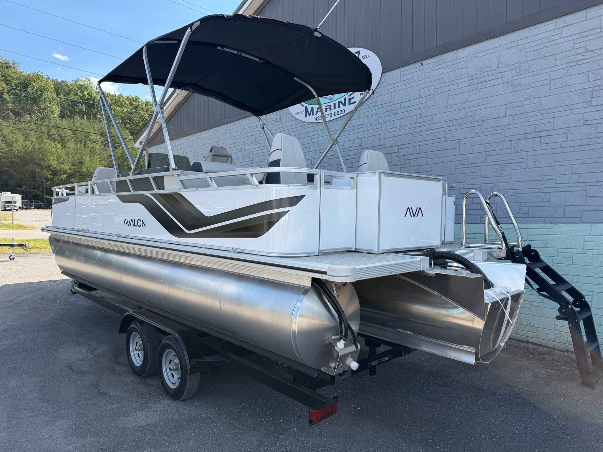 2027 AVALON 2385 VENTURE 85 CENTER FISH