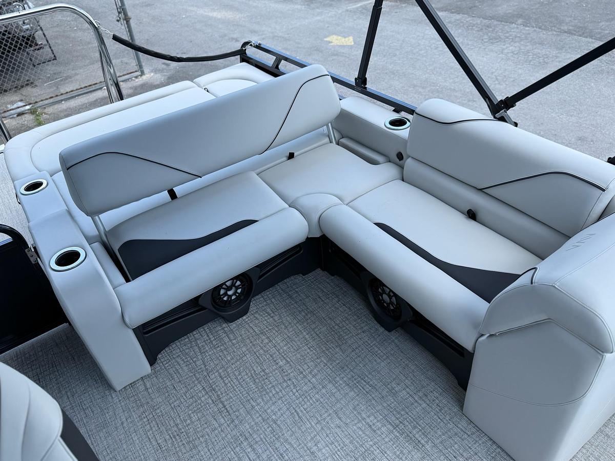 2026 AVALON 2385 VENTURE VRB