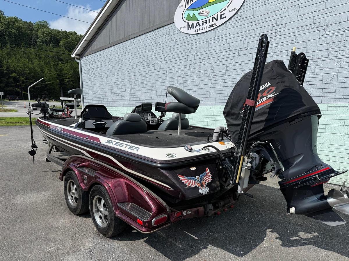 Used 2013 SKEETER FX21