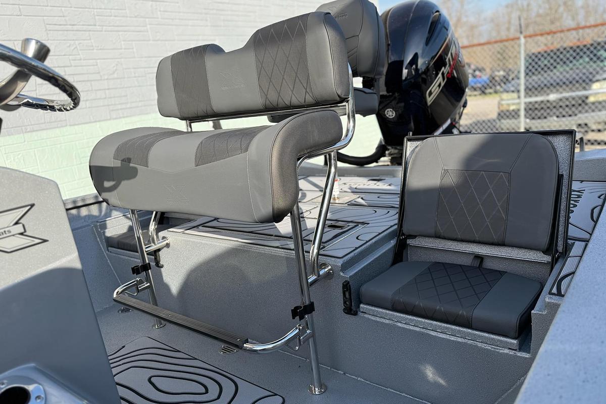 2026 Xpress H22B Bay