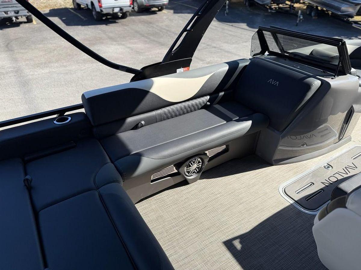 2026 Avalon 2385 LSZ VRB Windshield