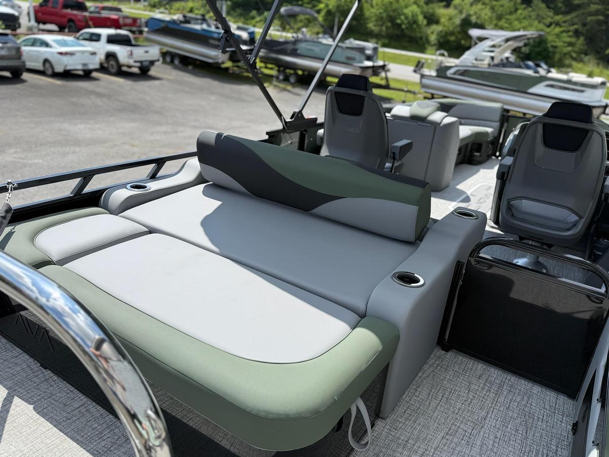 2026 AVALON 2585 LSZ VRB