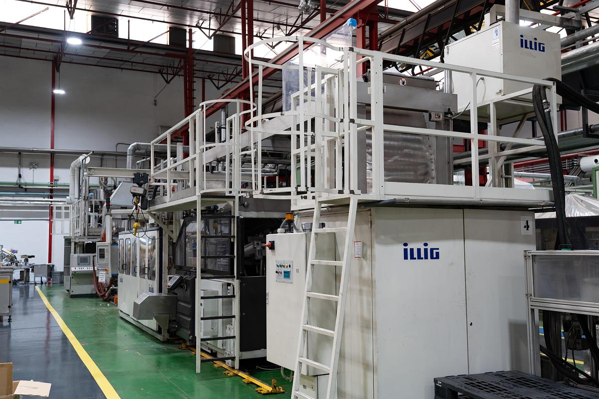 Used Complete PP PS PET Illig RDM 75K and 80K factory comprising 4 in line thermoformers with Amut extrusion systems, Illig thermoformers and stacking. Complete suite of tooling. 2007-2010