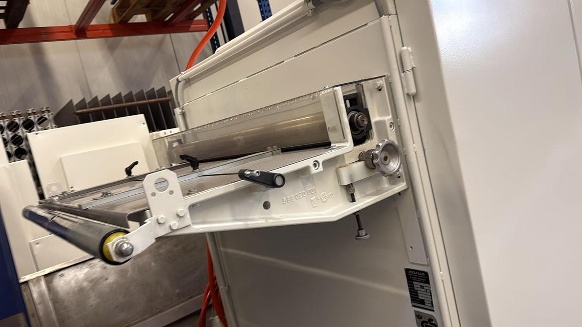 Used 900mm wide Illig model VHW 90/2 two roll preheater