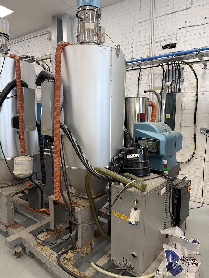 Used 300litre Vismec model Dryplus 080 6kw. Dehumidifying dryer 2017