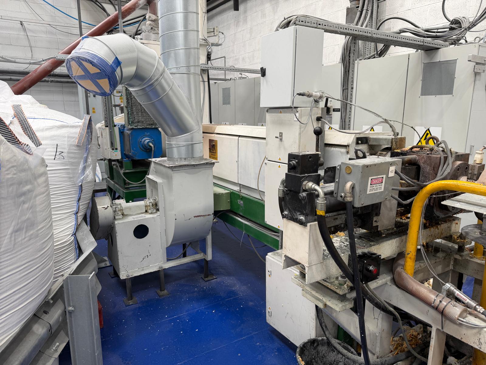 Used 1000mm wide Battenfeld sheet extrusion line. 120mm extruder, gear pump, 900mm die, 1000mm x 450mm stack, haul off 2 station winder.