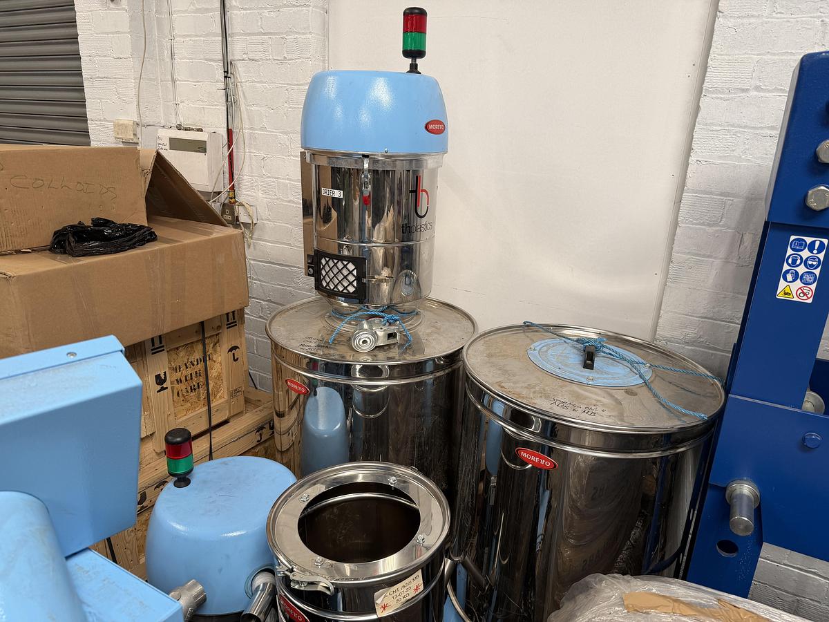 Used Moretto Hopper loaders and blowers. 
