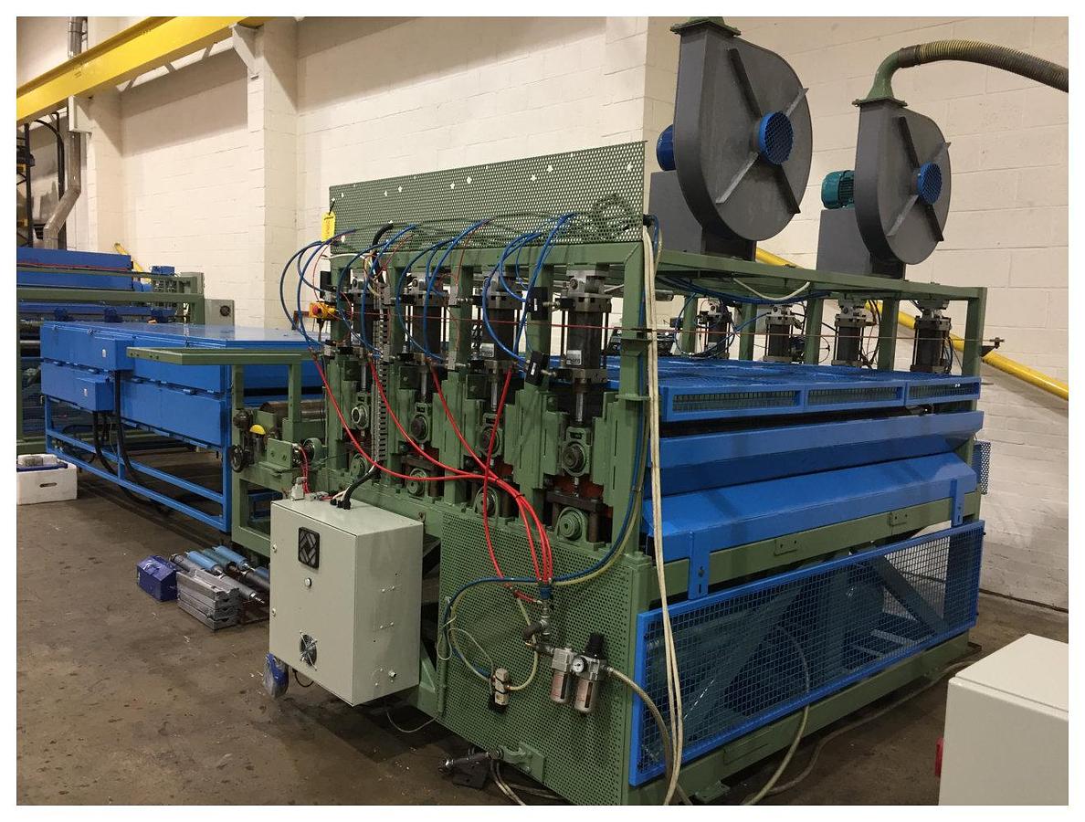 Used 1400mm wide Welex Rossi PP twin wall line, Running 1-5mm ;120mm extruder, s/changer, die, calibrator, hauloff, oven, haul off, guillotine.