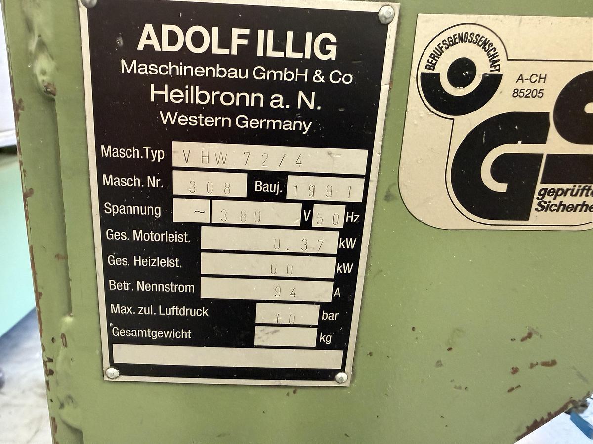 Used 720mm wide Illig preheater model VHW72/4 with 4 x heated rolls.