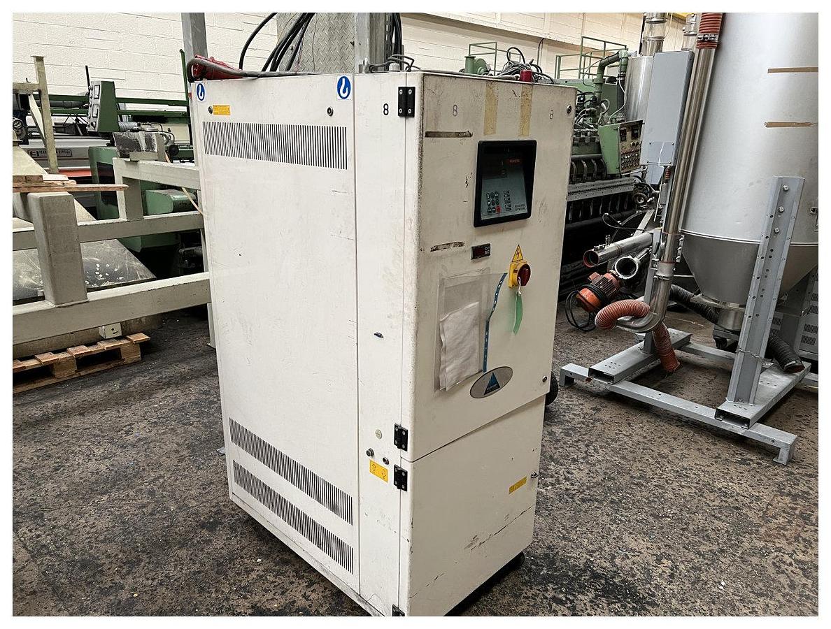 Used 500 Litre Moretto Model 0205 Dehumidifying Dryer 2003