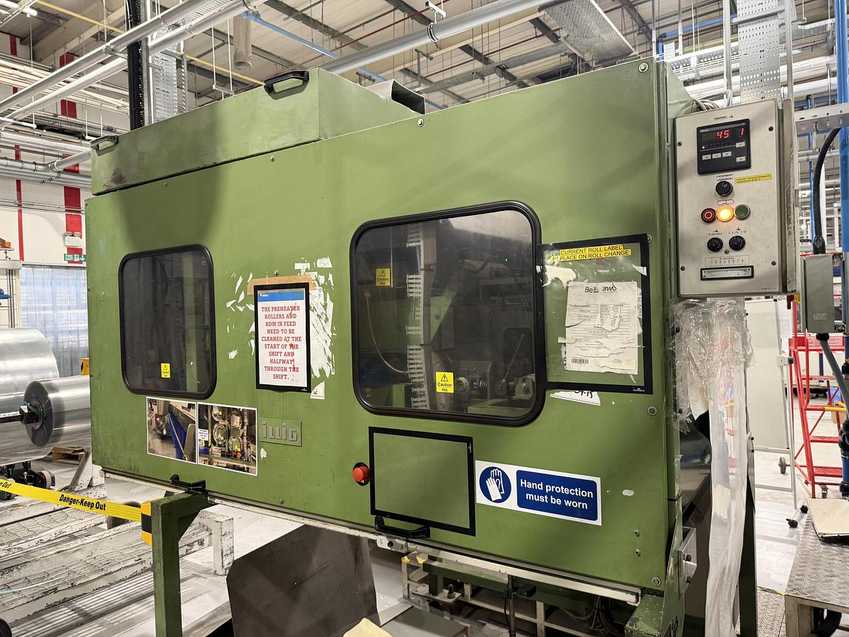 Used 720mm wide Illig preheater model VHW72/4 with 4 x heated rolls.