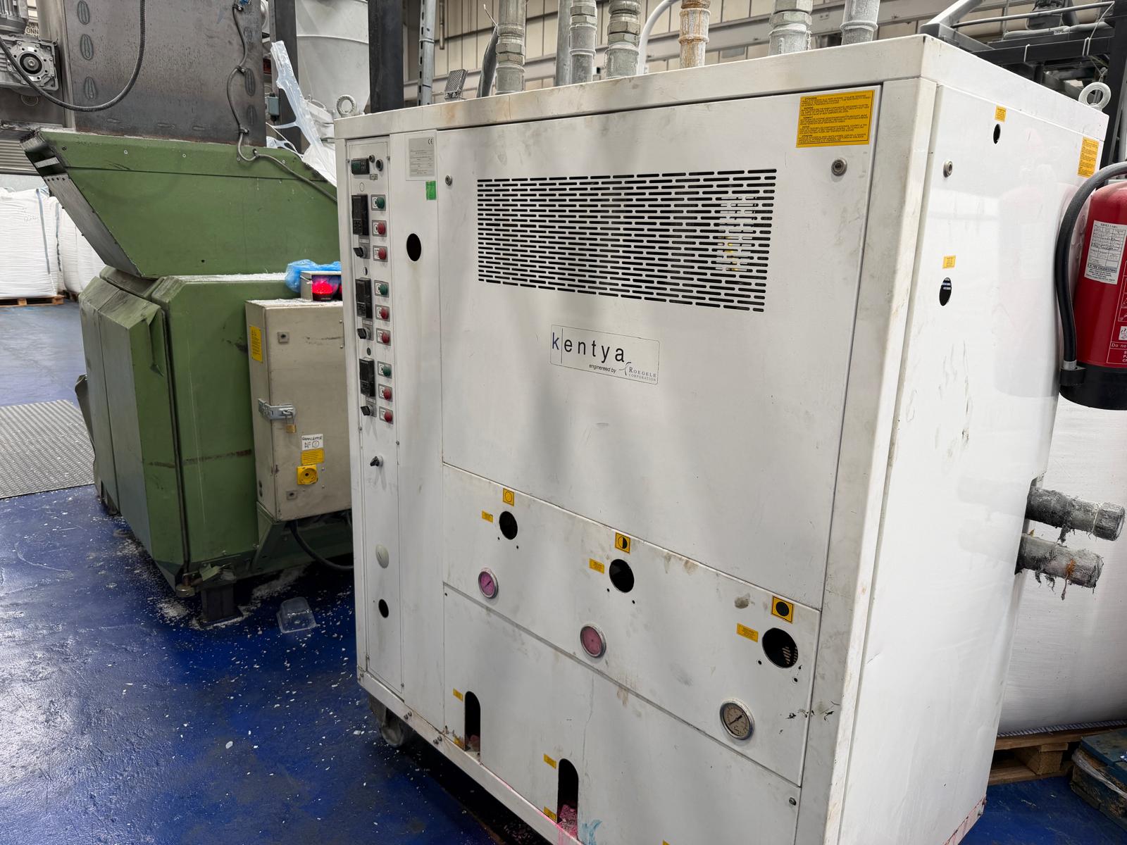 Used 1000mm wide Battenfeld sheet extrusion line. 120mm extruder, gear pump, 900mm die, 1000mm x 450mm stack, haul off 2 station winder.
