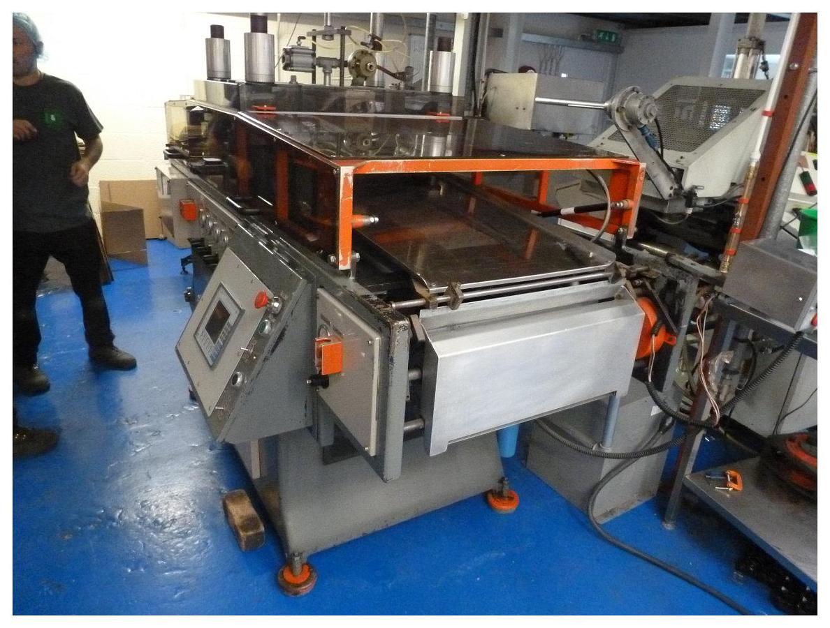 Used 432mm x 330mm GN model 1713 thermoforming machine. Max draw 100mm. Roll fed. Max sheet width 533mm. 600mm max roll diameter. 30 cycles max 1995