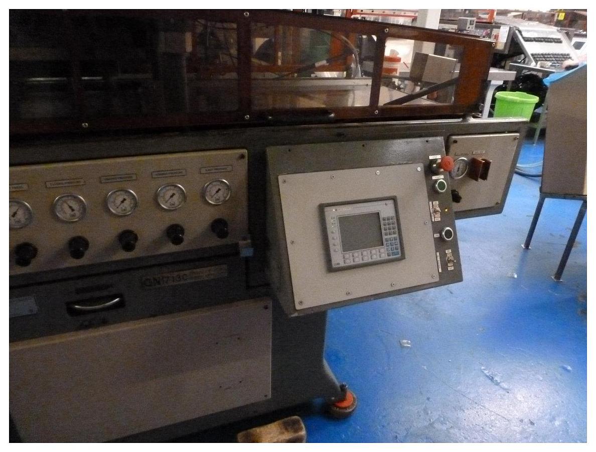 Used 432mm x 330mm GN model 1713 thermoforming machine. Max draw 100mm. Roll fed. Max sheet width 533mm. 600mm max roll diameter. 30 cycles max 1995