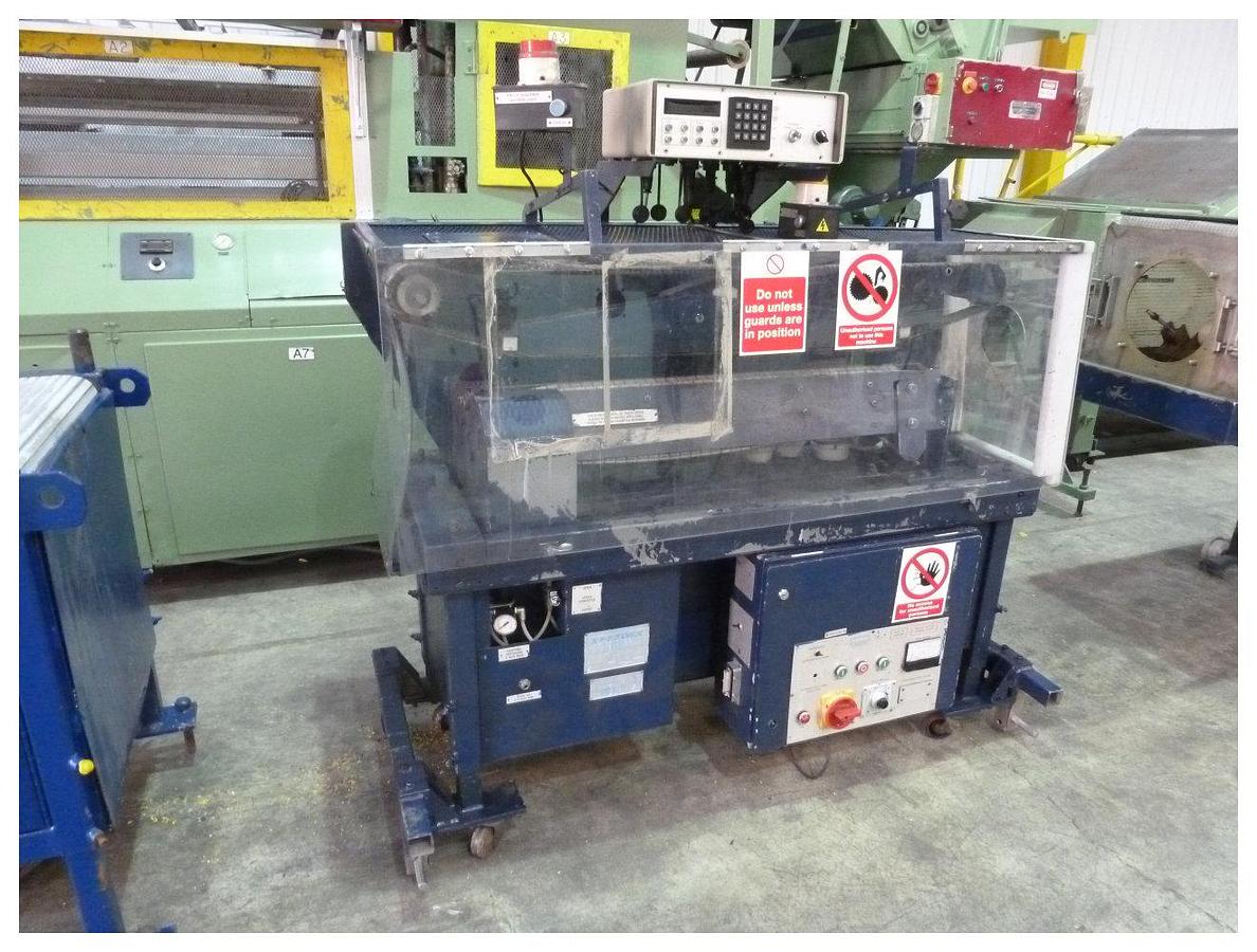 Used 125mm diameter Speedex pipe downstream comprising 1 x 6m vacuum tank and 2 x 6m spray tank with 3 belt haul off and upstroking travelling saw. 1995