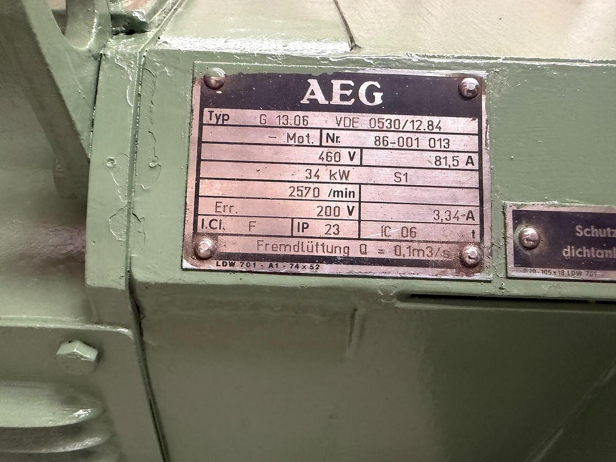 Used 60mm Kuhne single screw extruder with 37kw dc motor and drive with temperature control panel. 1985