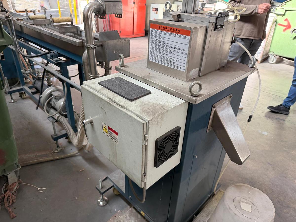 Used 22mm Nanjing lab twin screw co rotating compounding extrusion line 2024 40:1 10kw motor 600rpm