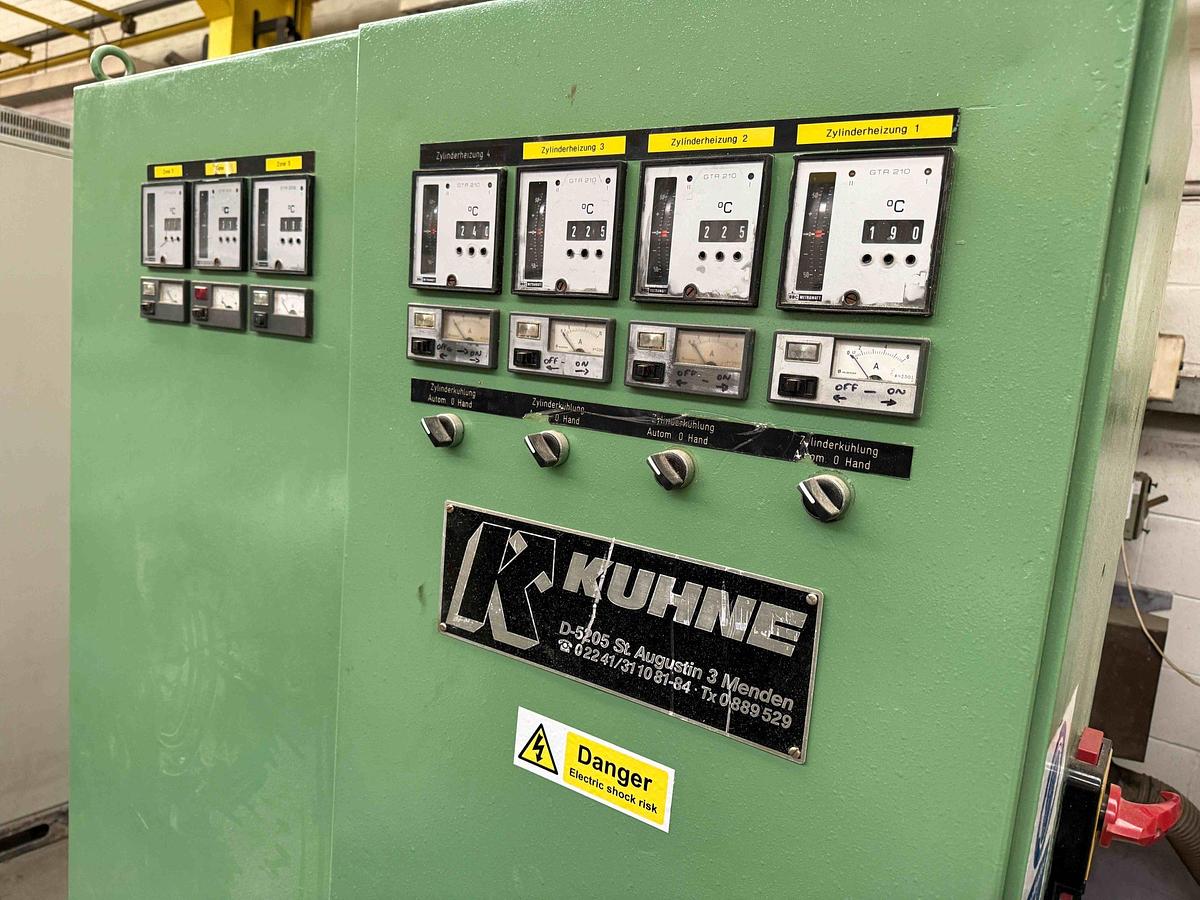 Used 60mm Kuhne single screw extruder with 37kw dc motor and drive with temperature control panel. 1985