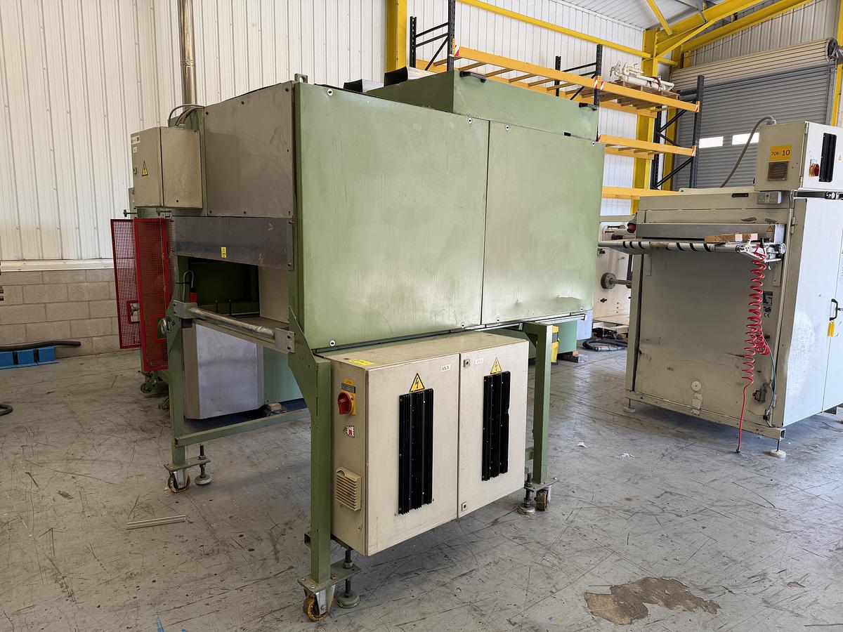 Used 720mm wide Illig preheater model VHW72/4 with 4 x heated rolls.
