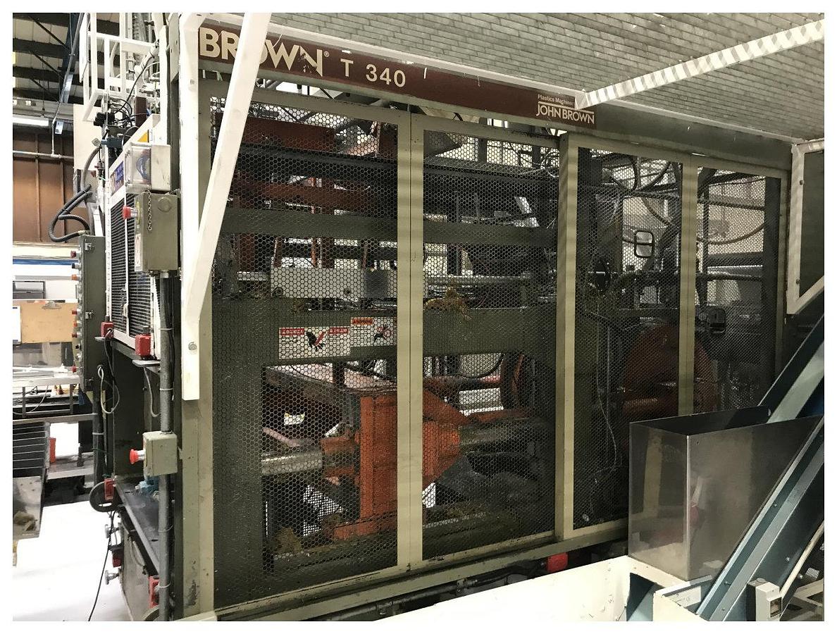 Used 40" Brown model B4042 thermoformer  , B4042 former and T340 trim press. 1996