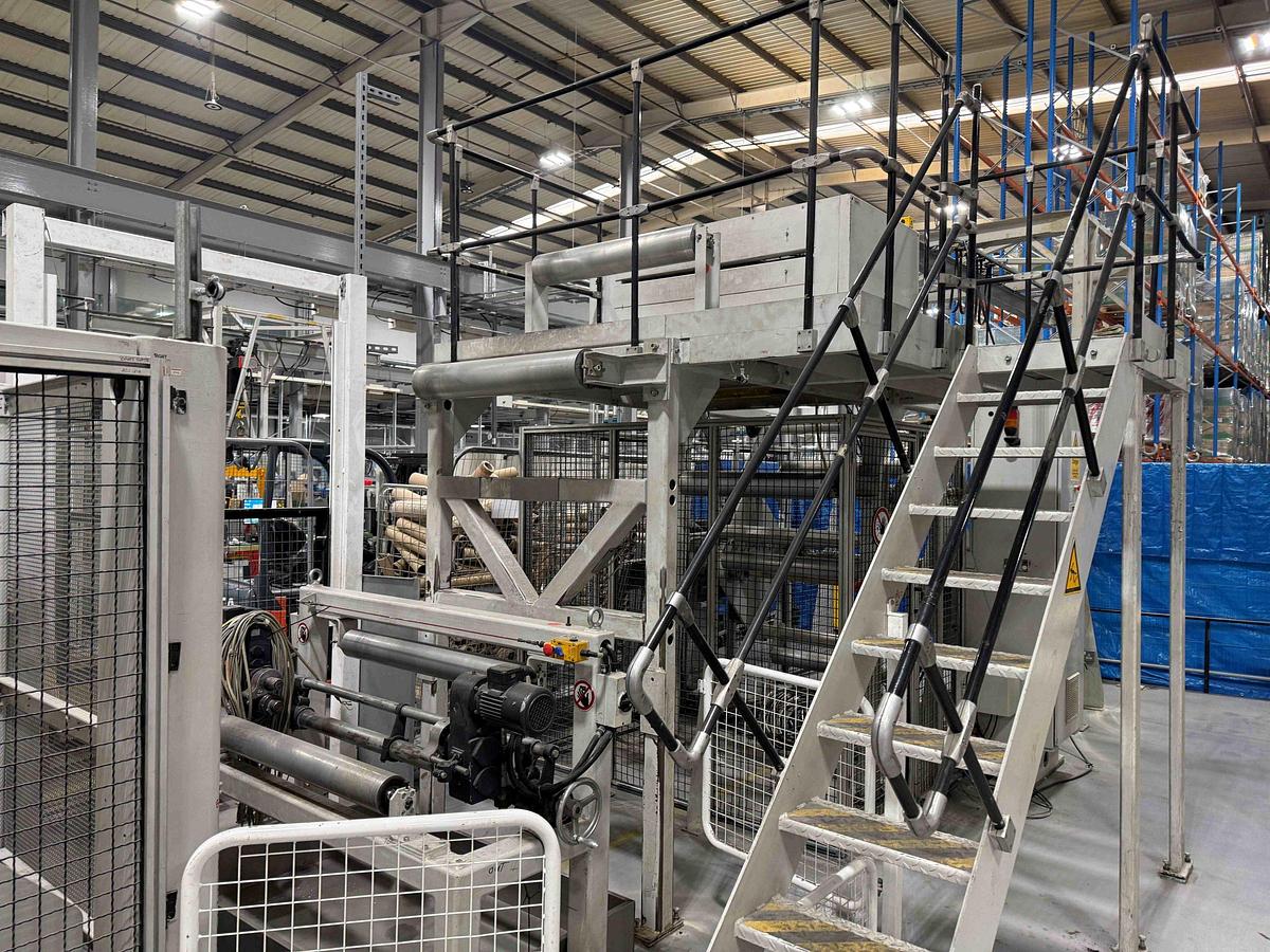 Used 1050mm wide Vacurema SML PET extrusion line with RGA 120mm extruder, 1050mm die and calender, haul off accumulator 2 station winder 2007